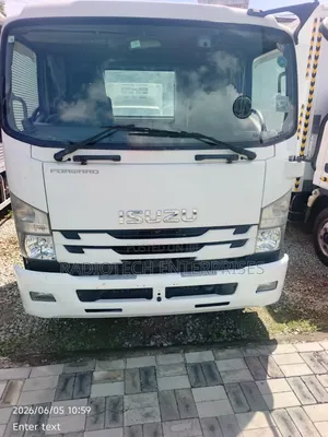 Isuzu Forward 2019 White