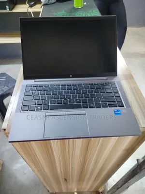 Laptop HP ZBook Firefly G8 16GB Intel Core i7 SSD 512GB