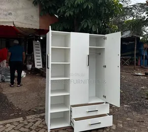 4 by 6 Wardrobe – Stylish Storage Wardrobe for Home Organization