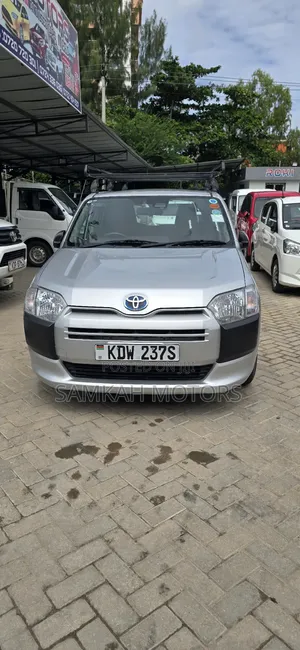 Toyota Succeed 2019 Silver