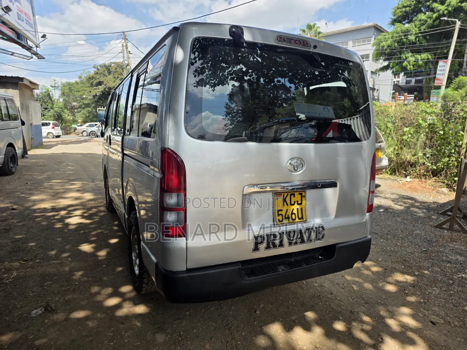 Toyota HiAce 2010 Silver