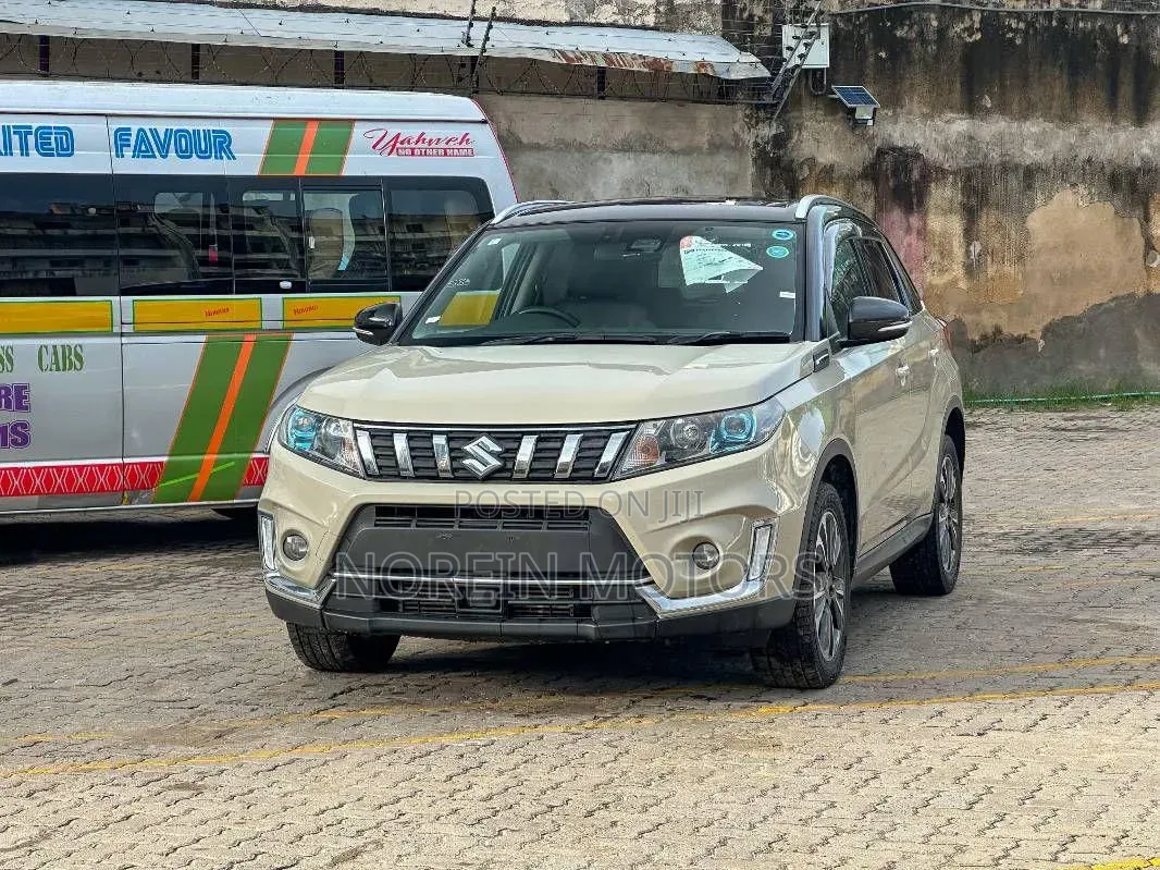 Suzuki Escudo 2022 Beige