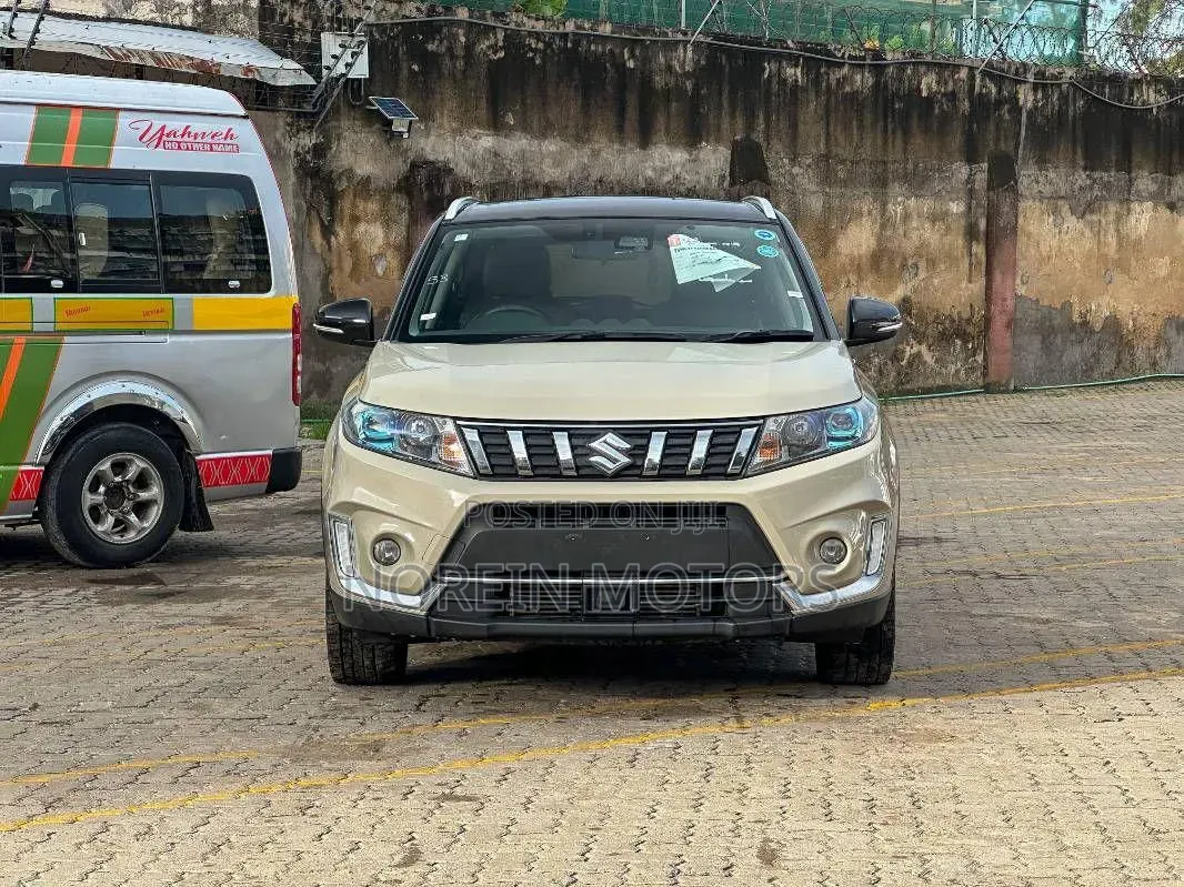 Suzuki Escudo 2022 Beige