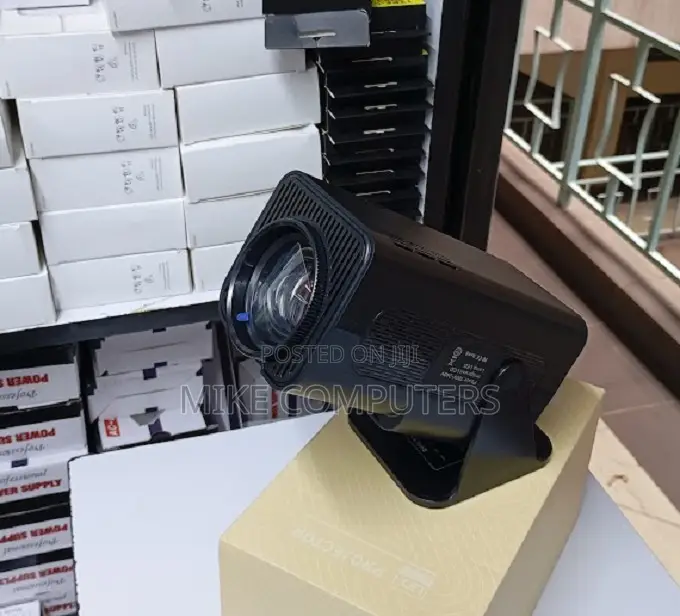 180° Flexible Projection Hy320 Mini Android 13 Portable Projector