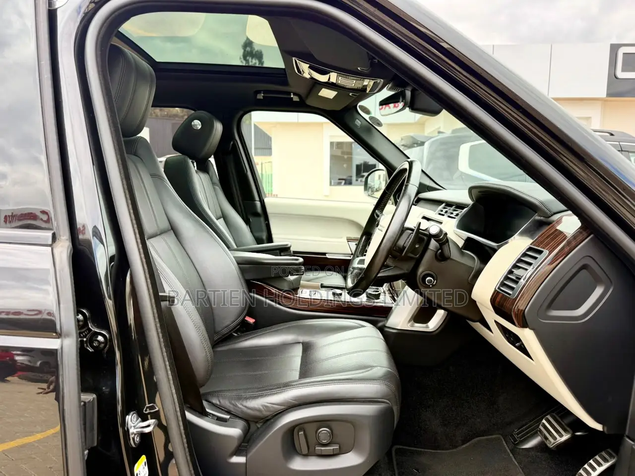Land Rover Range Rover Vogue 2018 Black