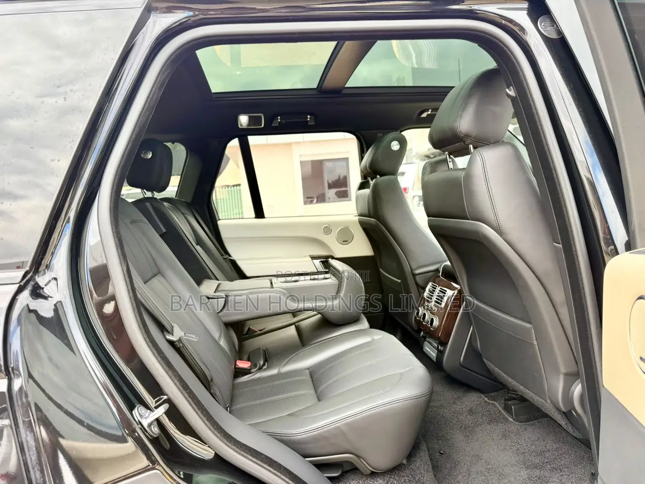 Land Rover Range Rover Vogue 2018 Black