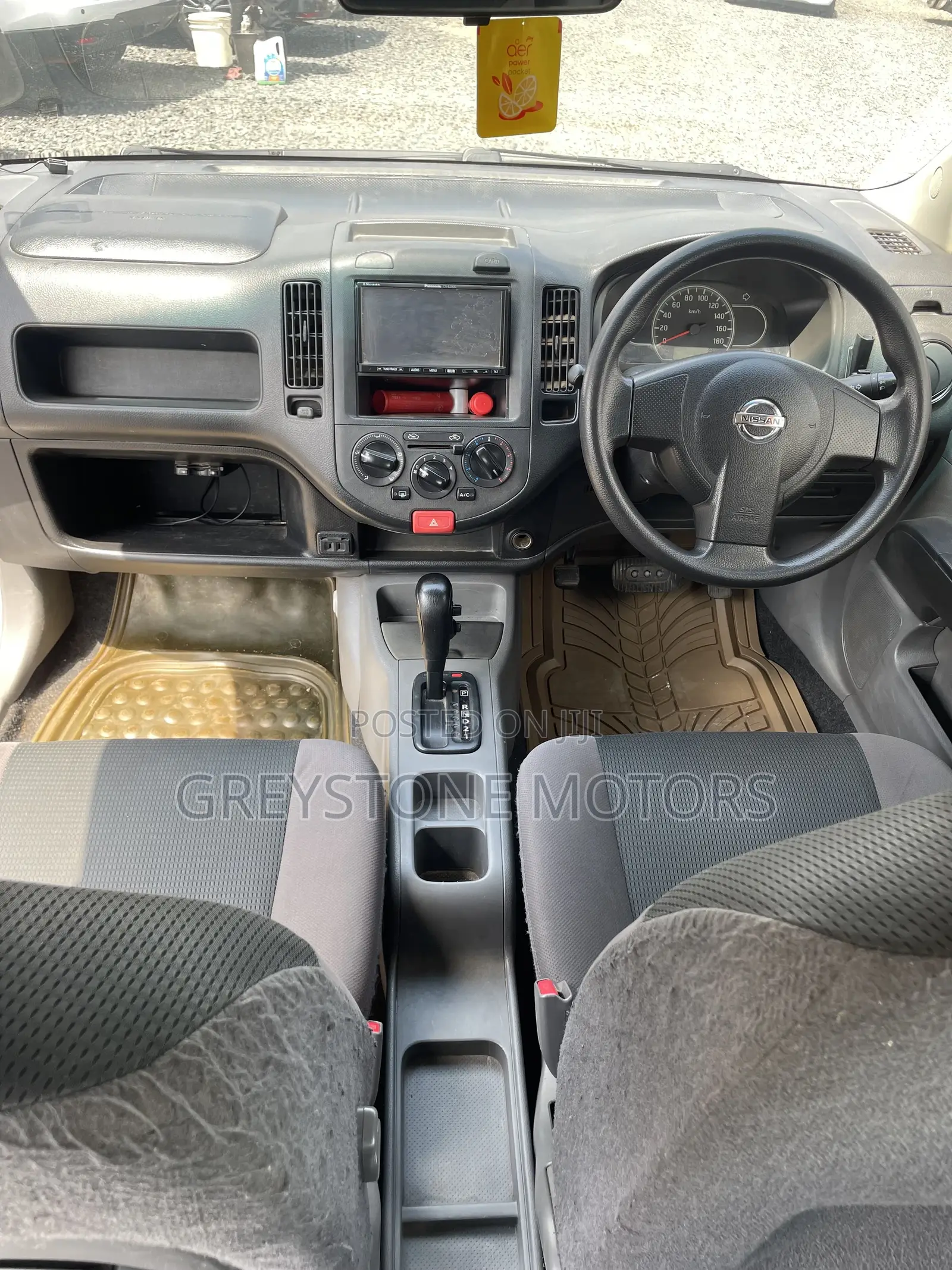 Nissan Advan 2015 White
