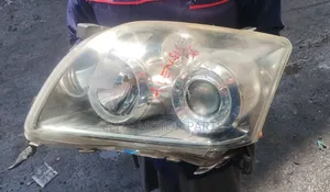 Toyota Avensis 2008 Headlight