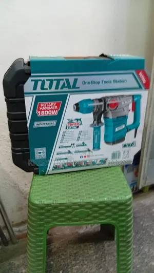 Total 1800w Rotary Hammer