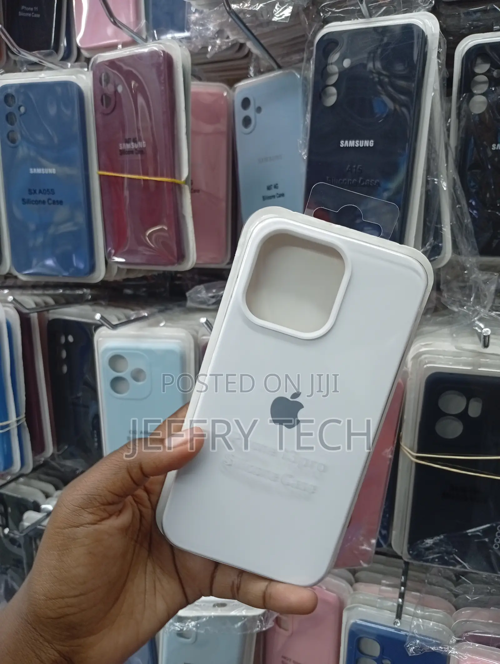 iPhone 13 Pro Soft-Touch Exterior Matte Finish-White