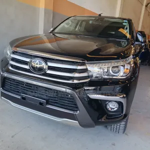 Toyota Hilux 2020 Black