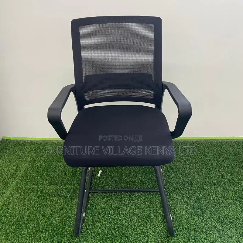 Ergonomic Arm Conference Seat