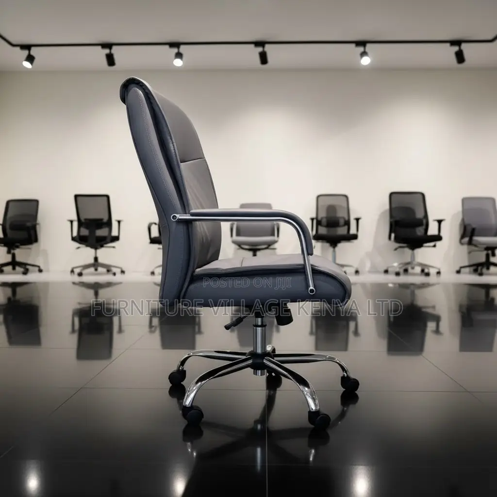Leather Swivel Computer Seat.