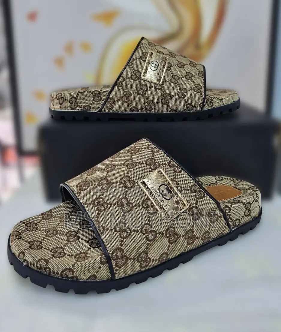Gg Supreme Beige Canvas Monogram Gucci Slides Size 40-46