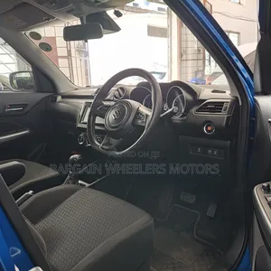 Suzuki Swift 2019 Blue