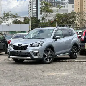 Subaru Forester 2019 Silver