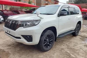 Toyota Land Cruiser Prado 2021 White