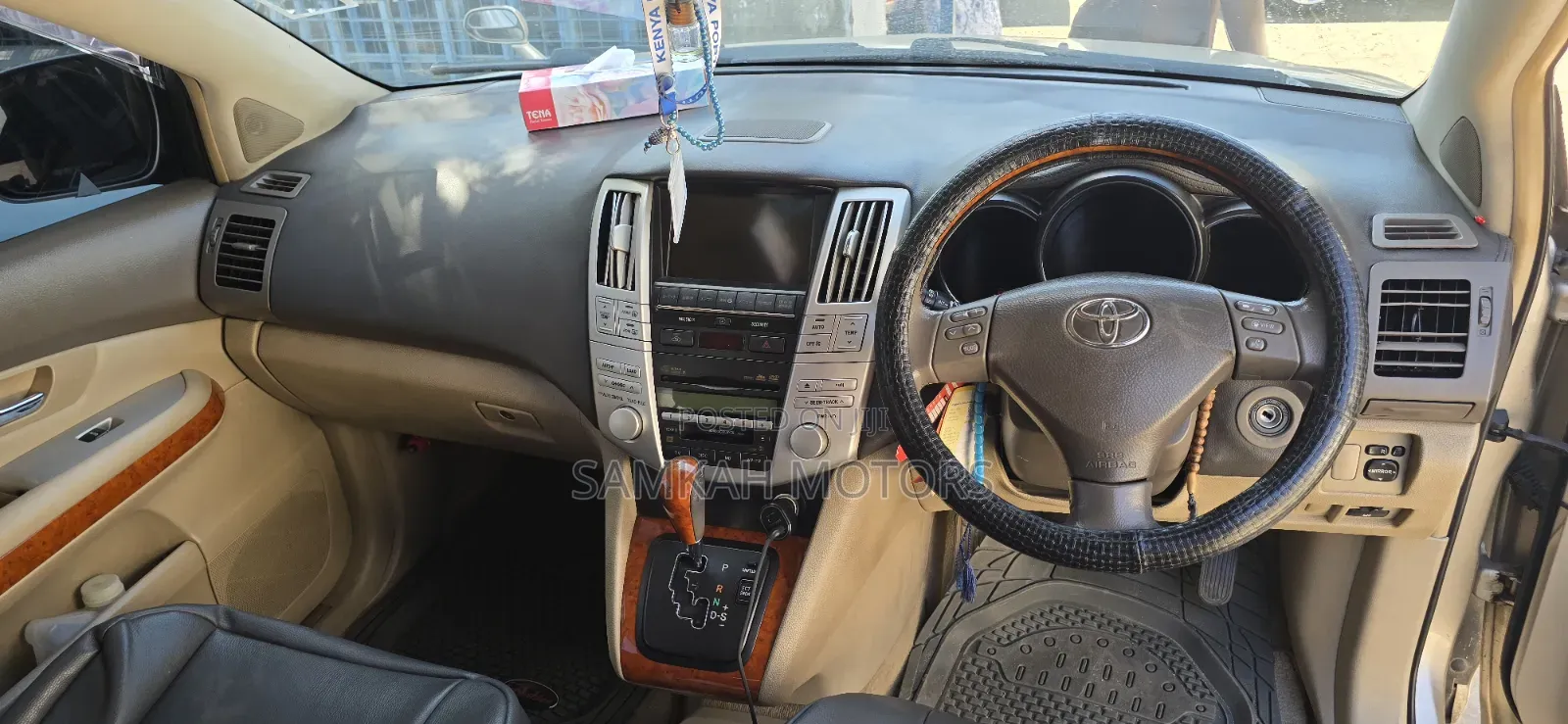 Toyota Harrier 2010 Gold