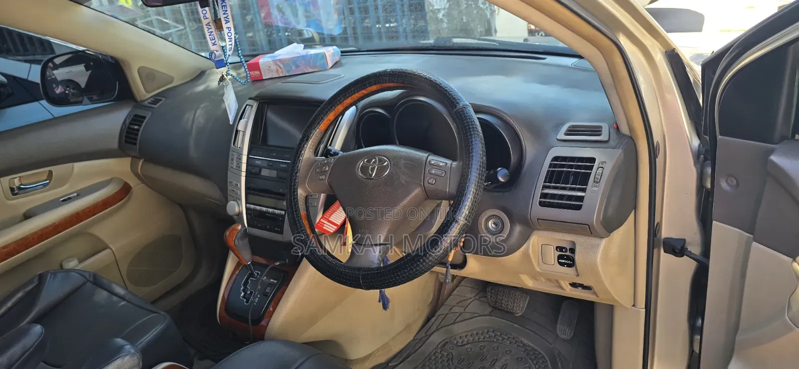Toyota Harrier 2010 Gold