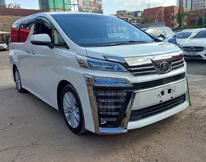 Toyota Alphard 2019 White