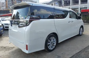 Toyota Alphard 2019 White