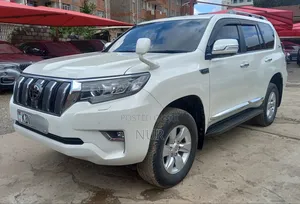 Toyota Land Cruiser Prado 2021 White