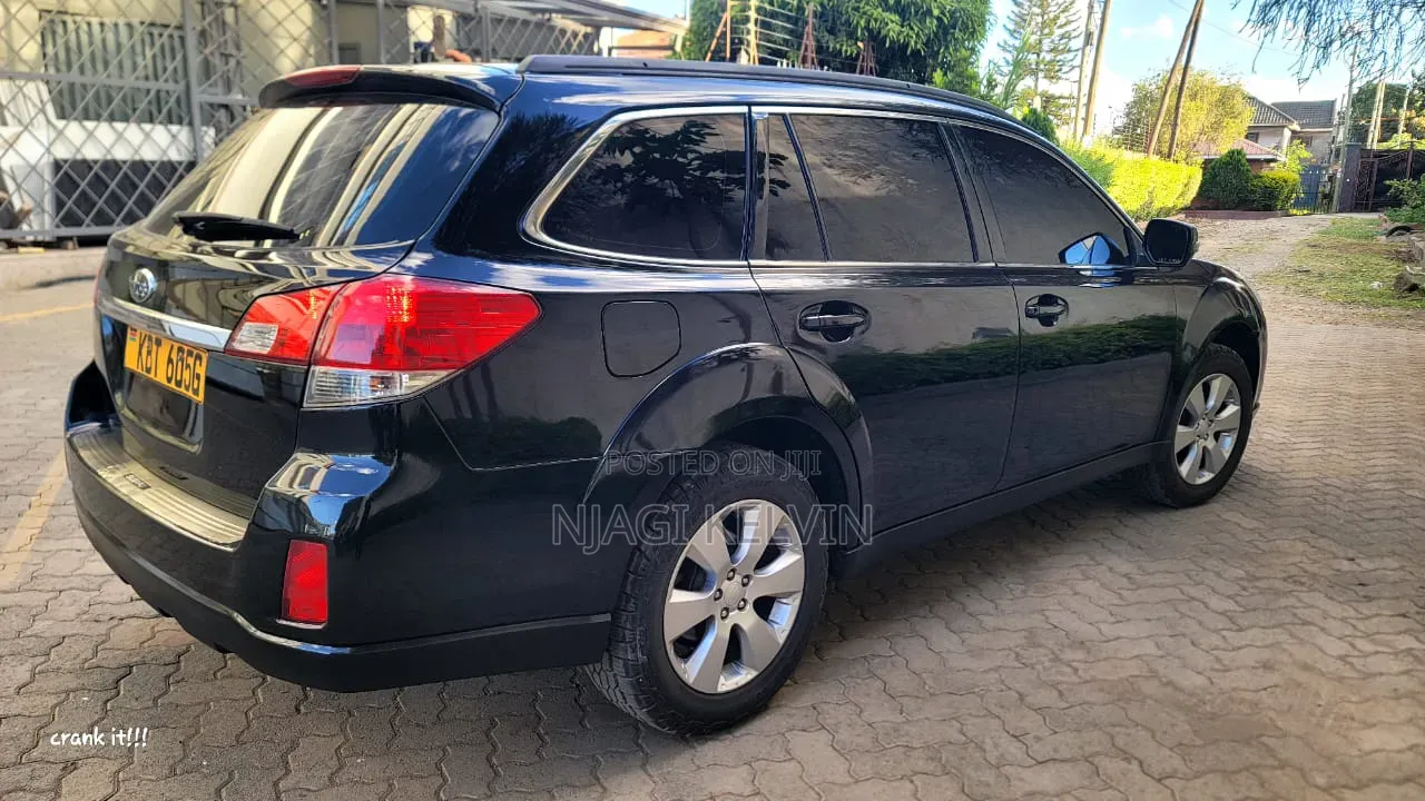 Subaru Outback 2012 Black