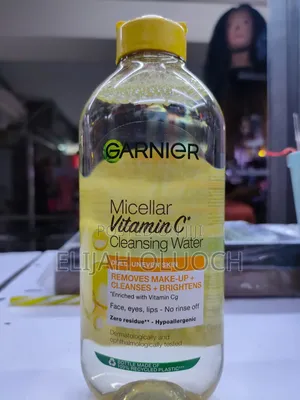 400ml Garnier Micellar Vitamin C Cleansing Water.
