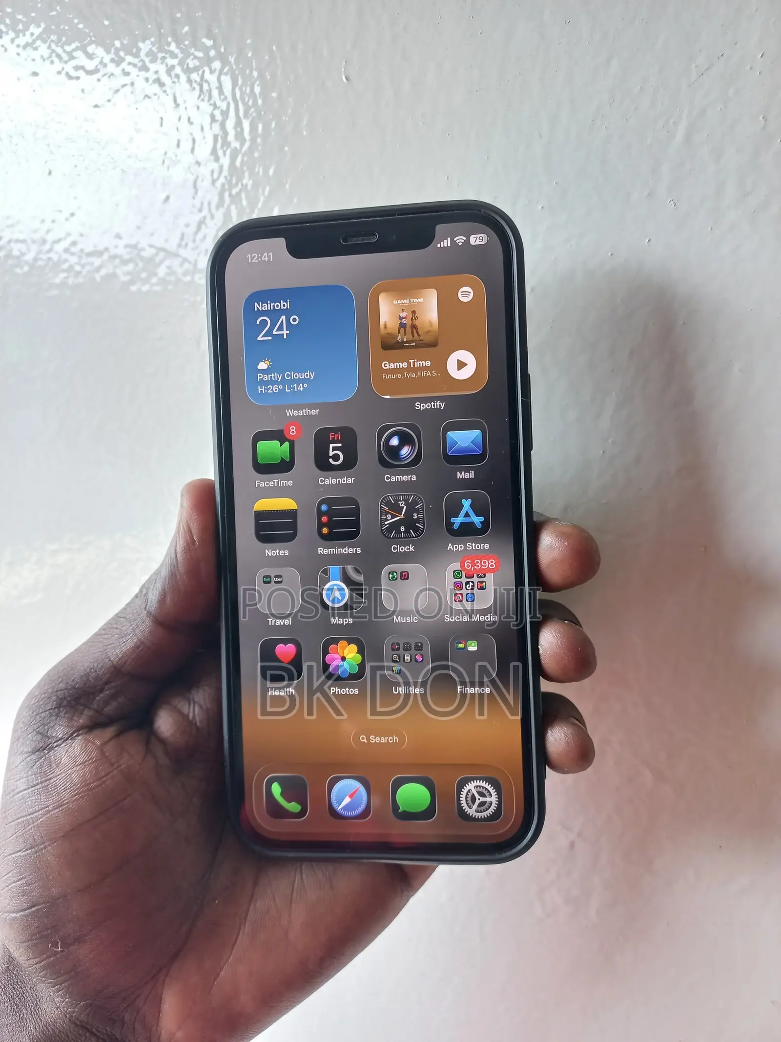 Apple iPhone 12 64 GB Black