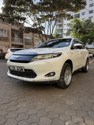 Toyota Harrier 2.5 Hybrid 4WD 2015 White