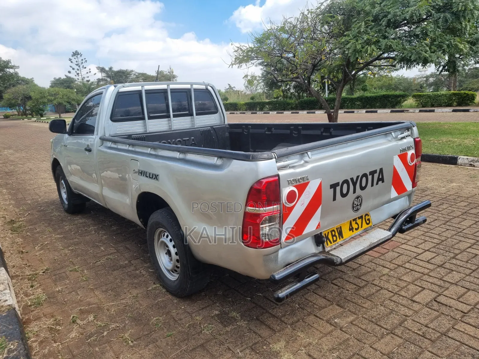 Toyota Hilux 2013 Gray