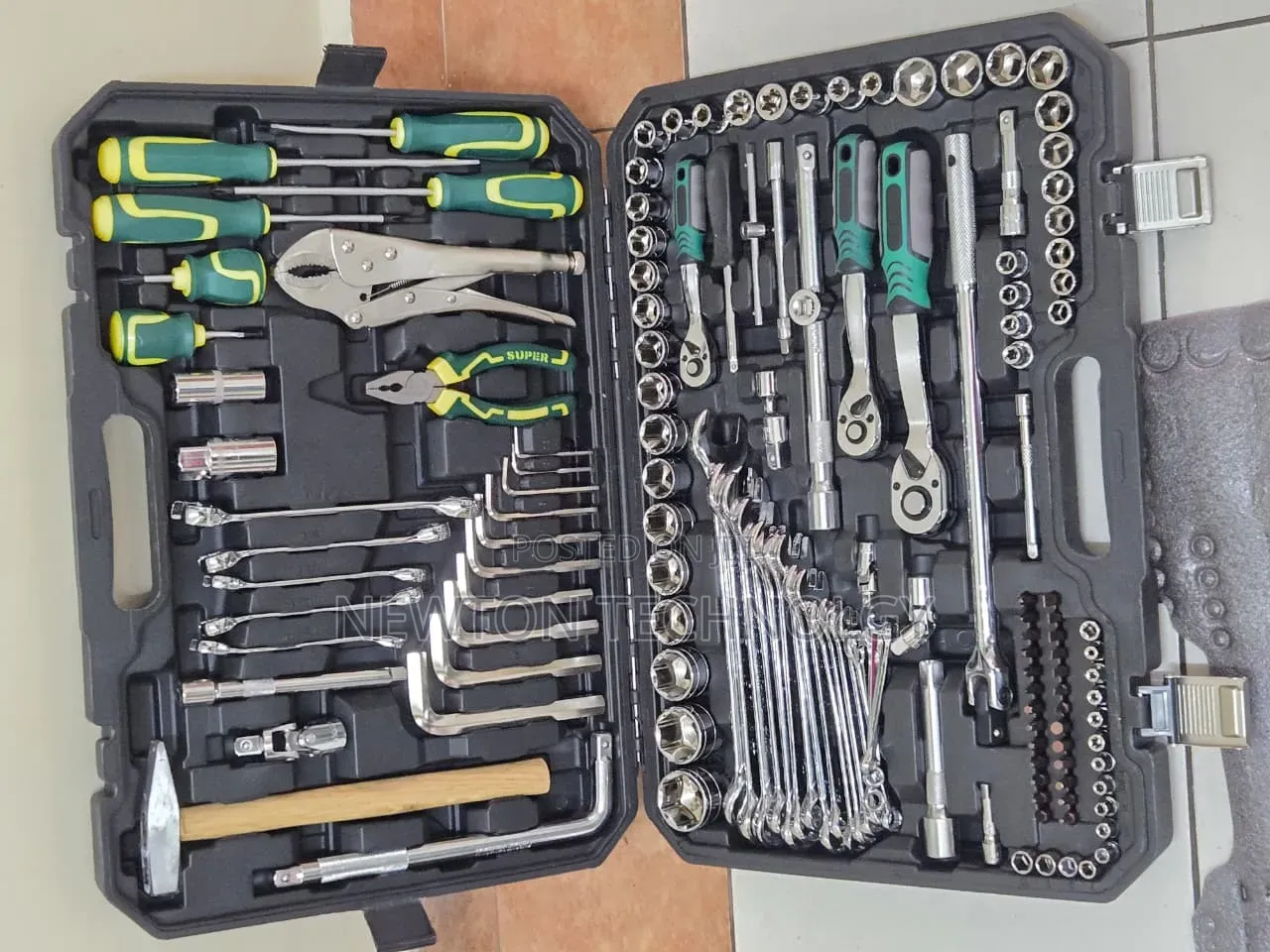 142pcs Mechanical Toolbox