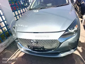 Mazda 2 2019 Silver