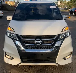 Nissan Serena 2018 Gray