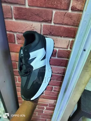 New Balance 327