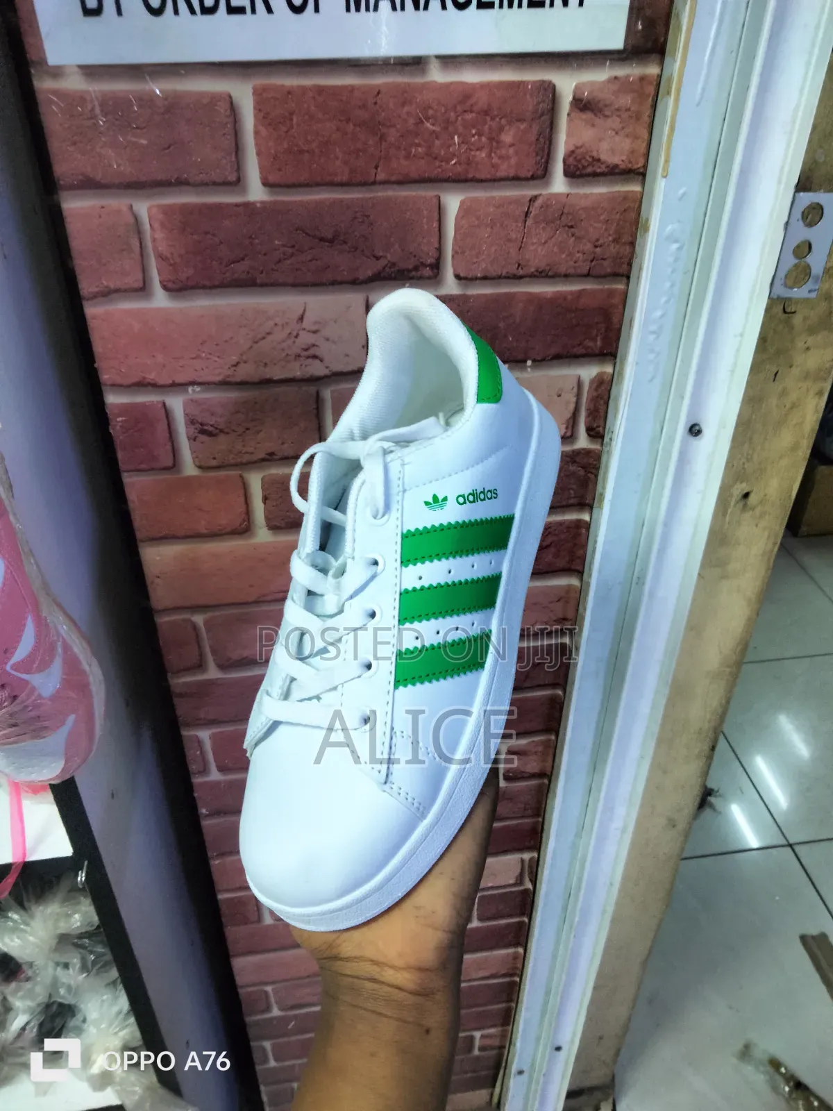 Adidas Sneakers