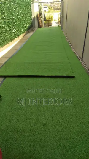 Artificial Grass Carpet for Luxury Balcony Garden Finishing