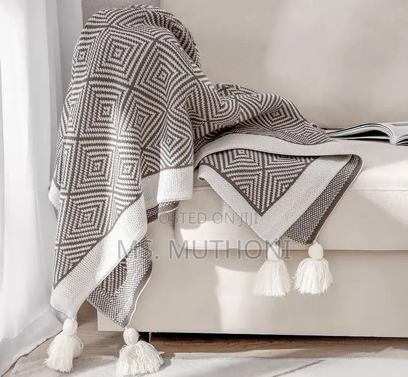 Diamond Knit Throw Blankets With Pendant Tassels