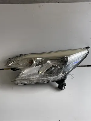Nissan Note 2012 Headlight