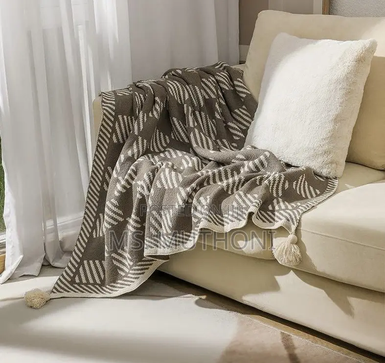 Top Notch Quality Bed / Couch Knit Soft Throw Blankets