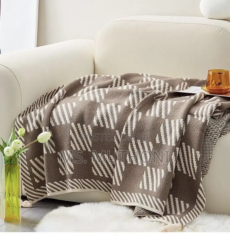 Top Notch Quality Bed / Couch Knit Soft Throw Blankets