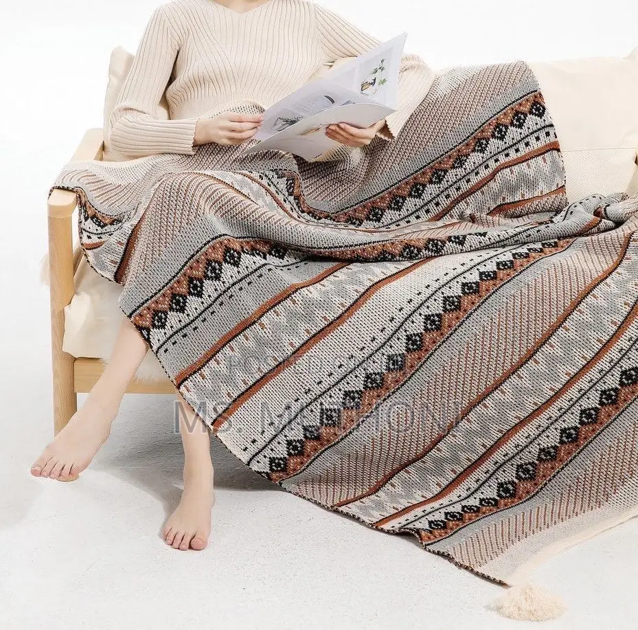 Top Notch Quality Bed / Couch Knit Soft Throw Blankets