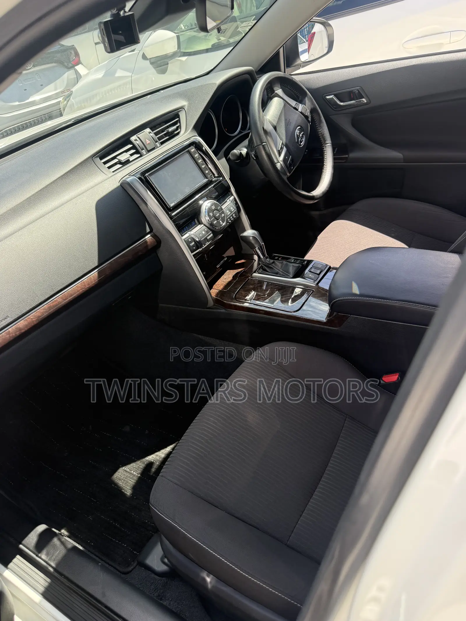 Toyota Mark X 2.5 RWD 2019 White