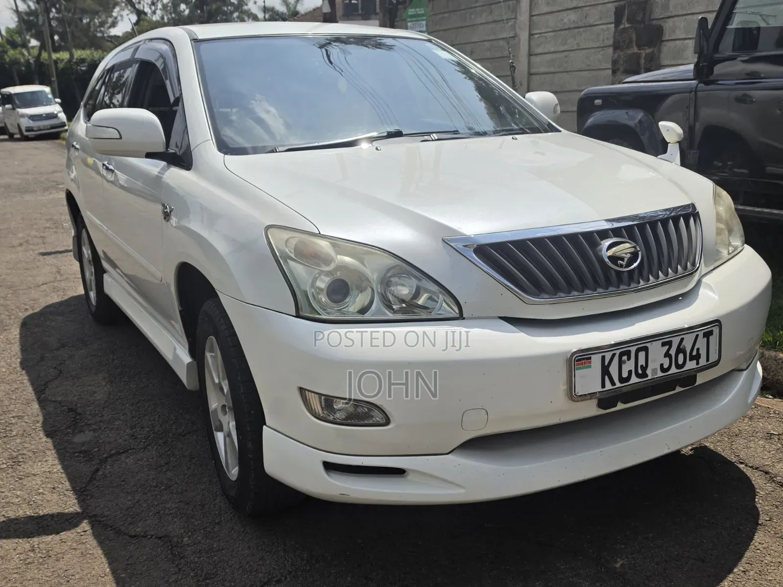 Toyota Harrier 2.4 2011 White