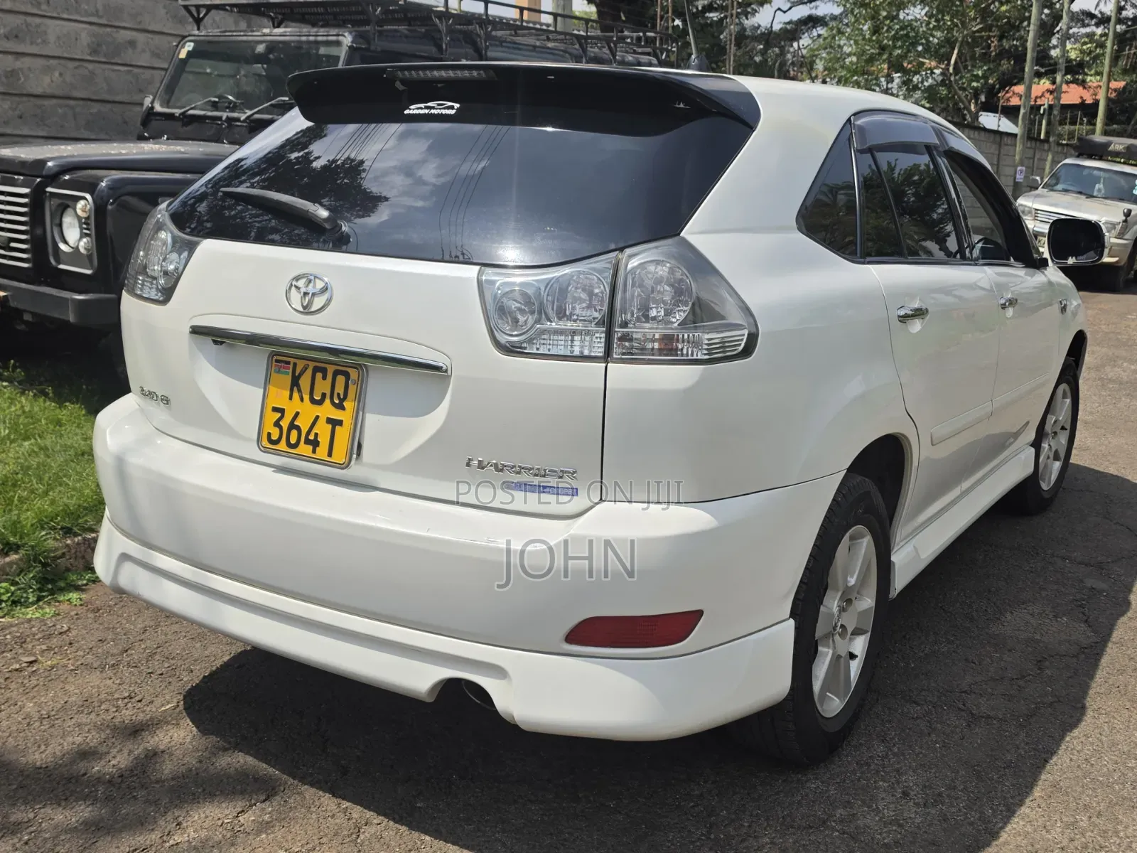 Toyota Harrier 2.4 2011 White