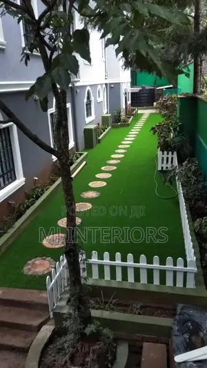 Artificial Grass Carpet for Professional Landscape Finishing