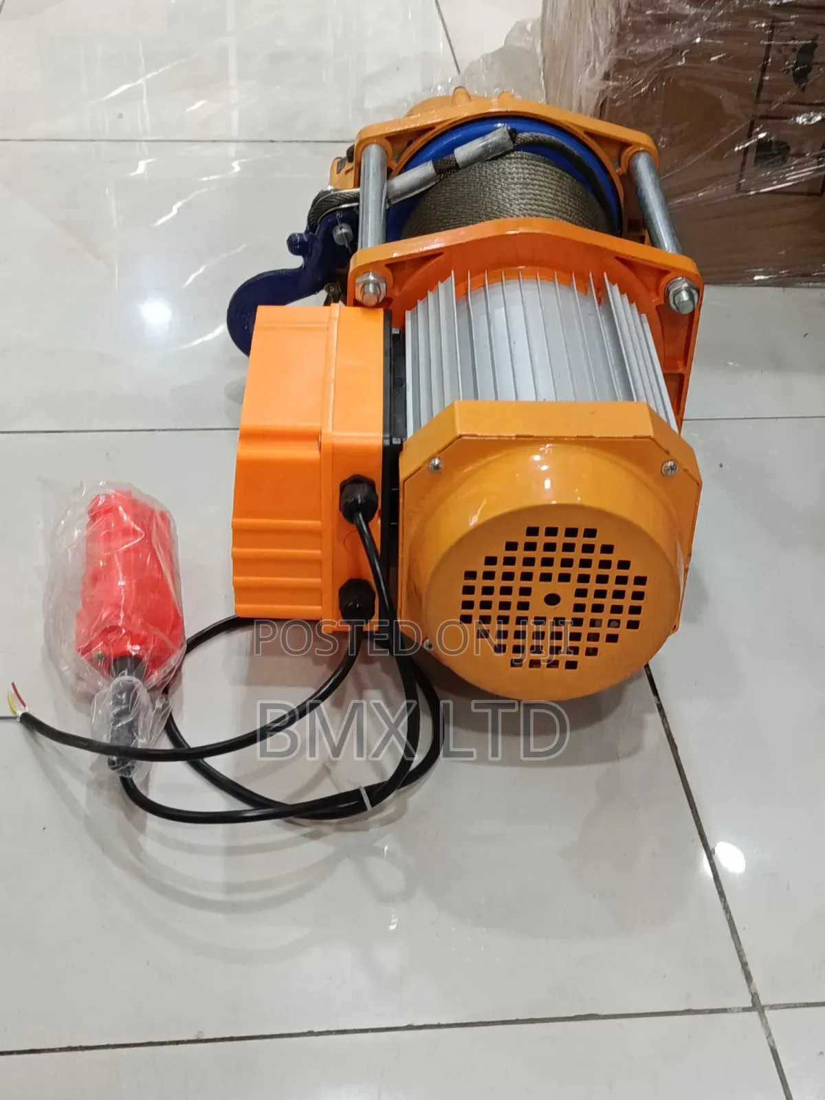 Contraction Hoist