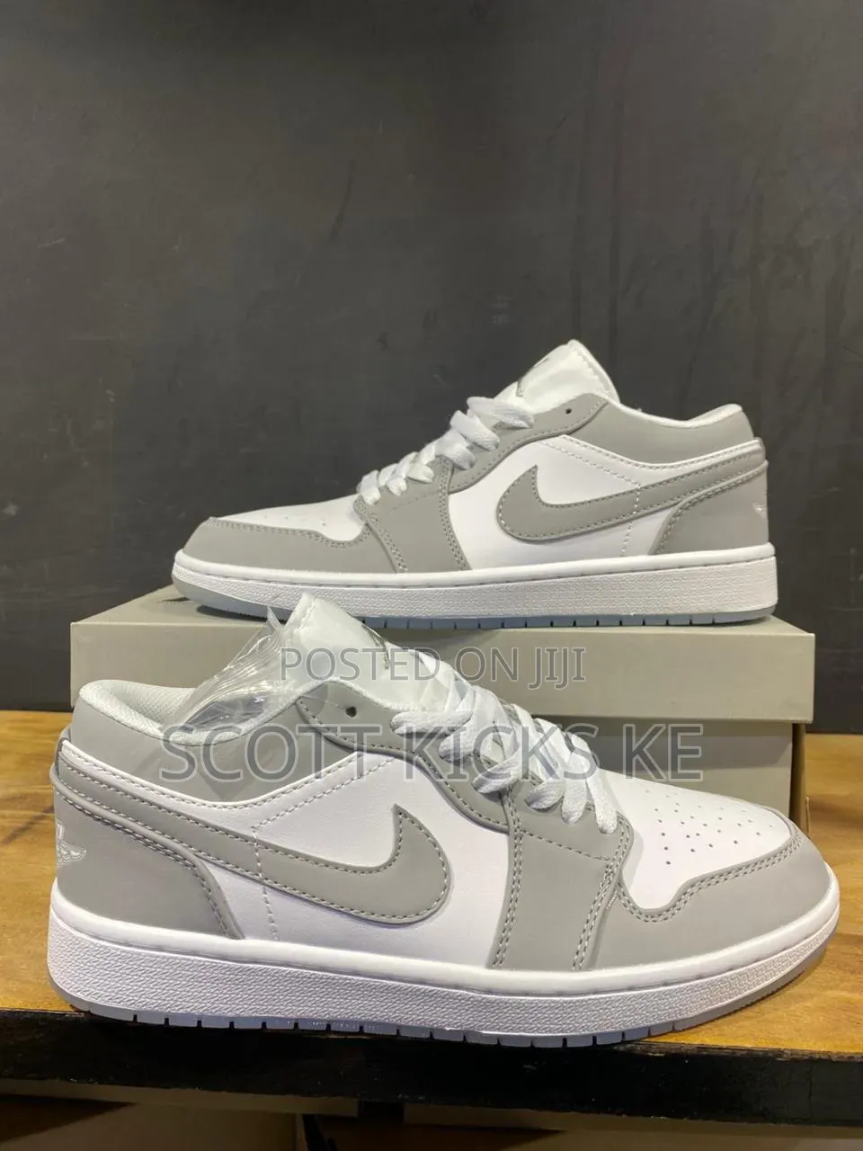 Air Jordan 1 Low Wolf Grey