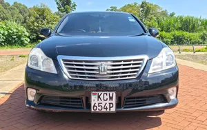 Toyota Crown 2012 Black