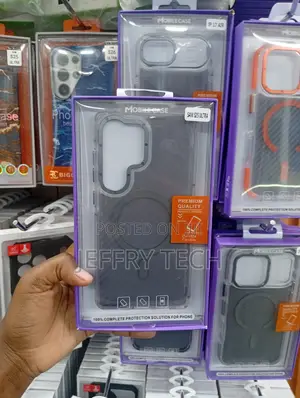 Mobile Case for the Samsung Galaxy S25 Ultra, Featuring a Grey,